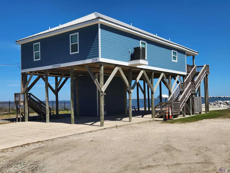 238 E Central, Grand Isle, LA 70358 - #3