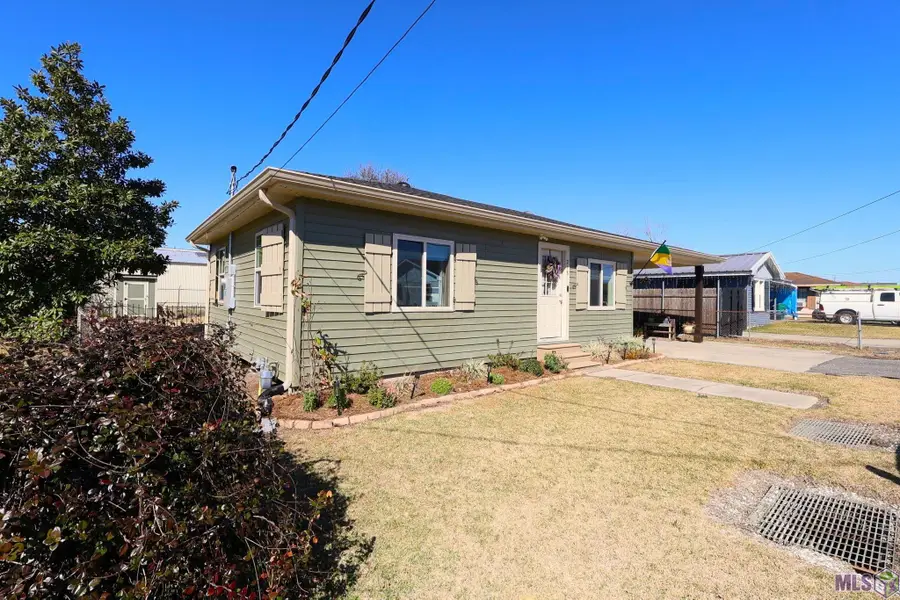 218 North Oak Street, Lockport, LA 70374 - #2