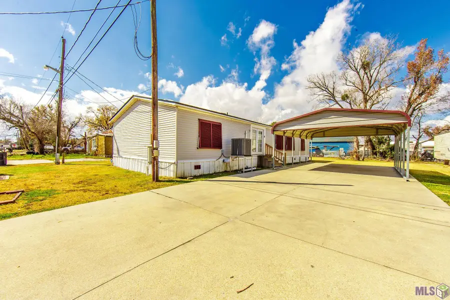 223 Peters St, Houma, LA 70363 - #3