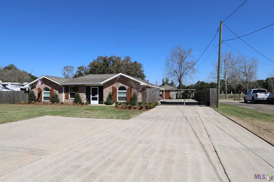 4009 Country Dr, Bourg, LA 70343 - #2