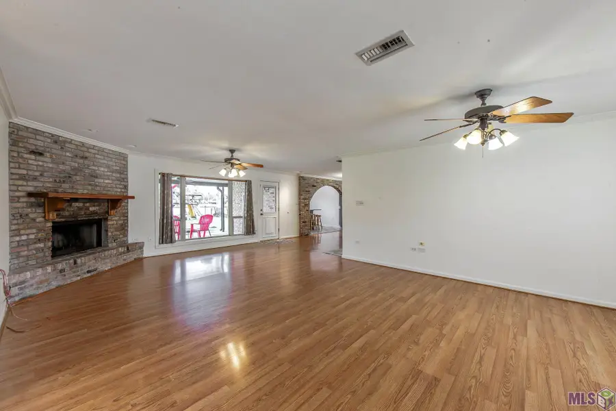 228 Lake Crescent Circle, Houma, LA 70360 - #3