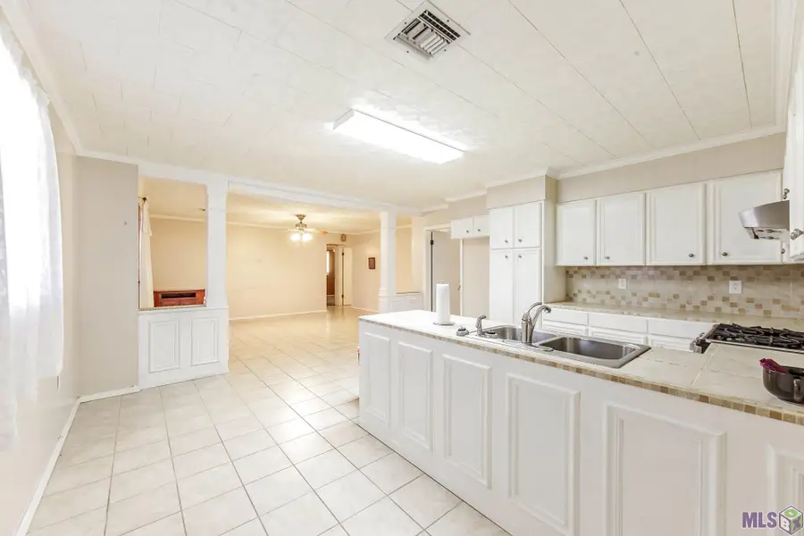 143 Josephine St, Larose, LA 70373 - #2