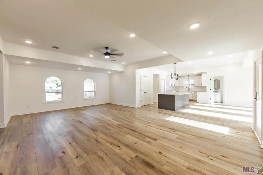 3916 Benton Dr, Bourg, LA 70343 - #2