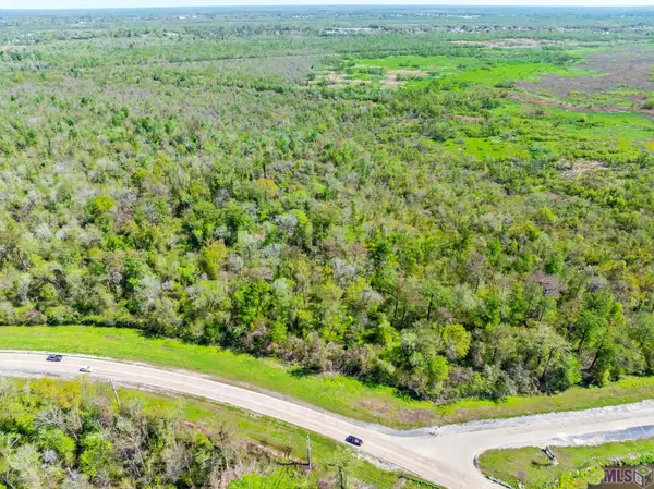 2006 St Louis Canal Road, Houma, LA 70364