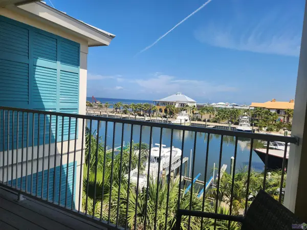 120 Carmen Lane #36, Grand Isle, LA 70358