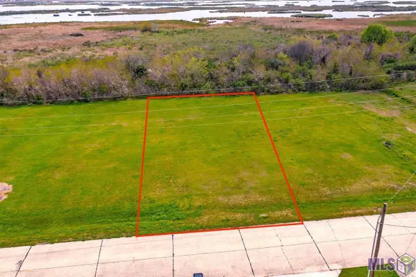 6289 Bayouside Dr, Chauvin, LA 70344