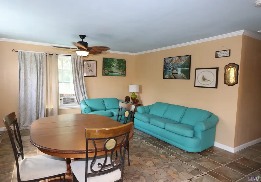 176 Holly Grove Dr, Grand Isle, LA 70358 - #2