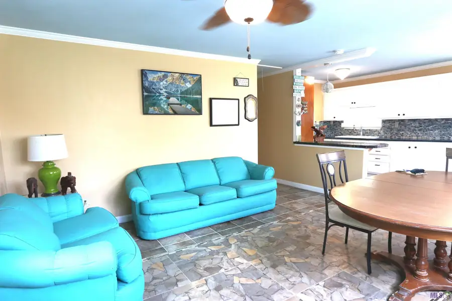 176 Holly Grove Dr, Grand Isle, LA 70358 - #3