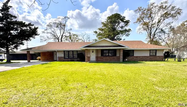 213 Lake Palourde Road, Amelia, LA 70340
