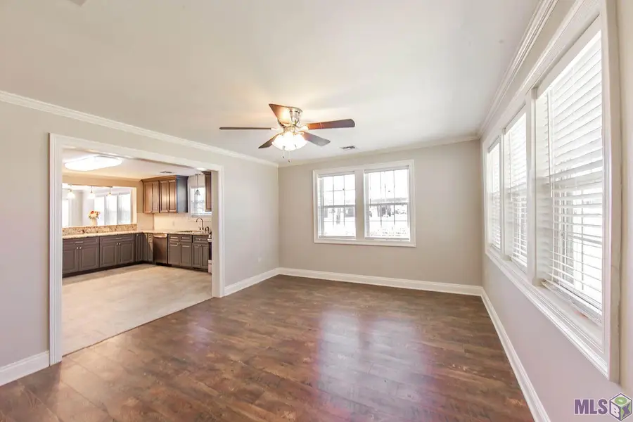 1221 Tetreau St, Thibodaux, LA 70301 - #3