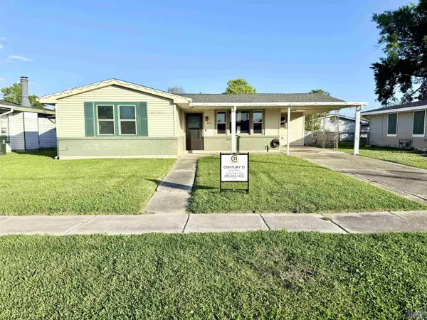 415 Elysian Dr, Houma, LA 70363
