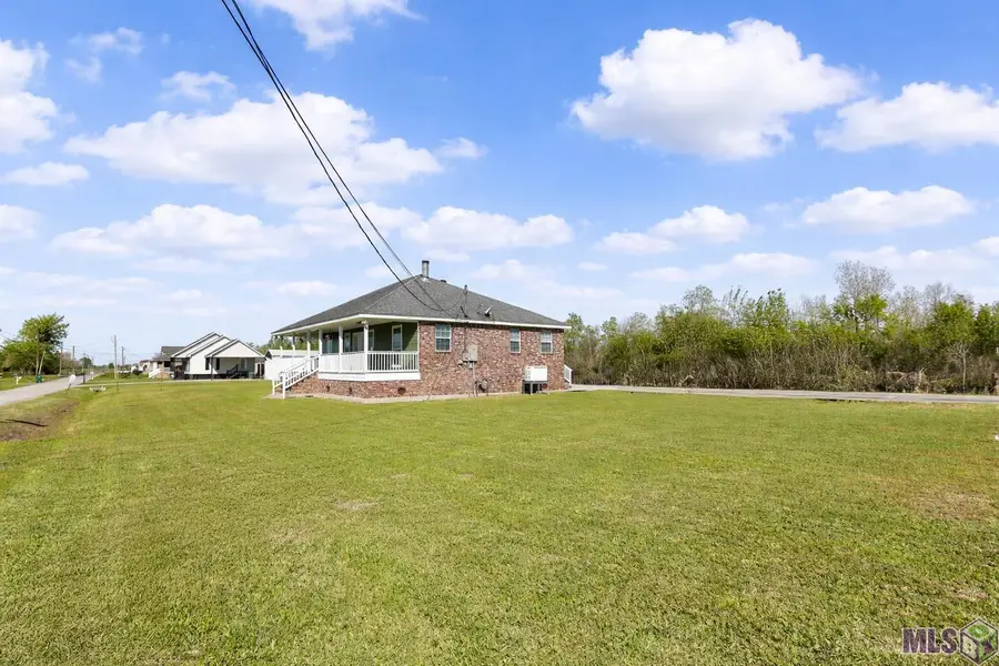 304 Country Village Drive, Raceland, LA 70394 - #3