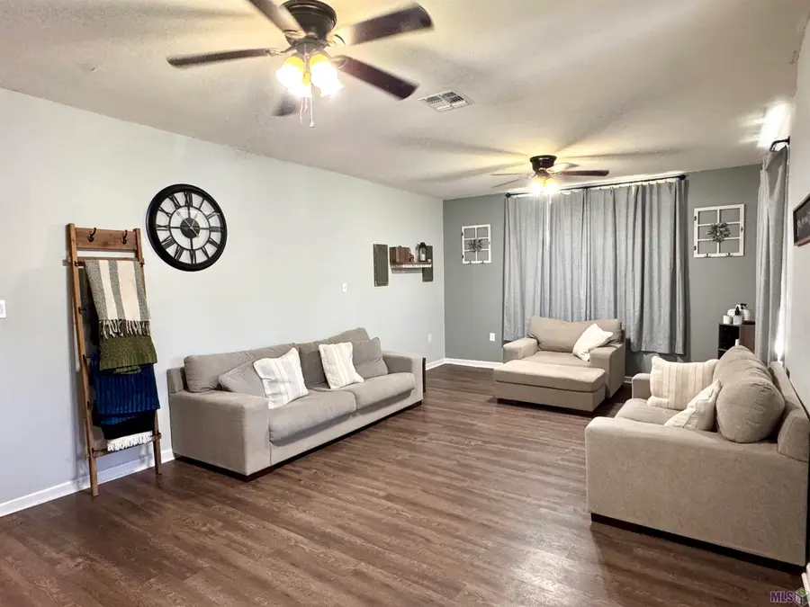 588 Pacific St, Berwick, LA 70342 - #2