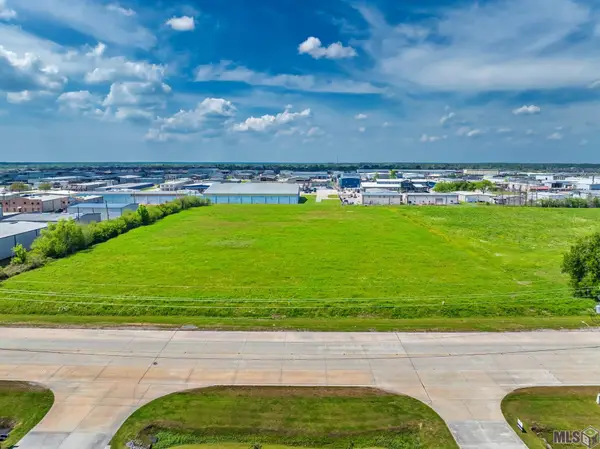 526 South Hollywood Road, Houma, LA 70360