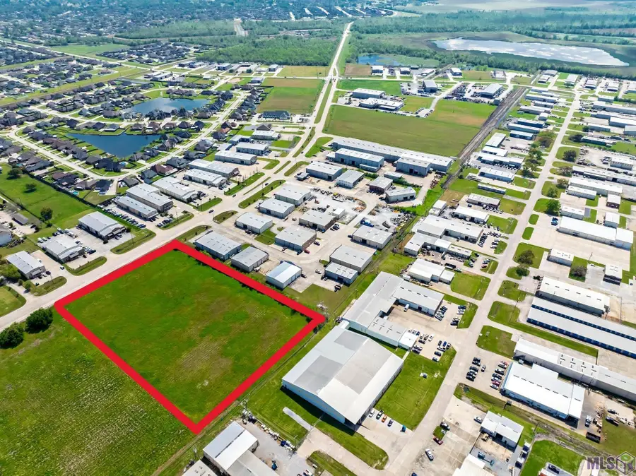 526 South Hollywood Road, Houma, LA 70360 - #3