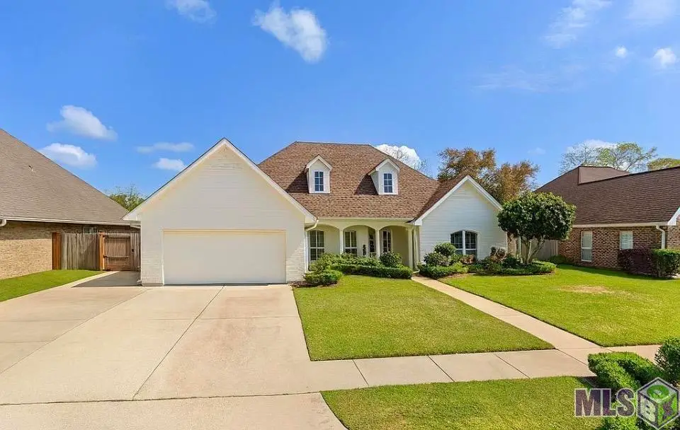 401 Riverside Dr, Berwick, LA 70342 - #1