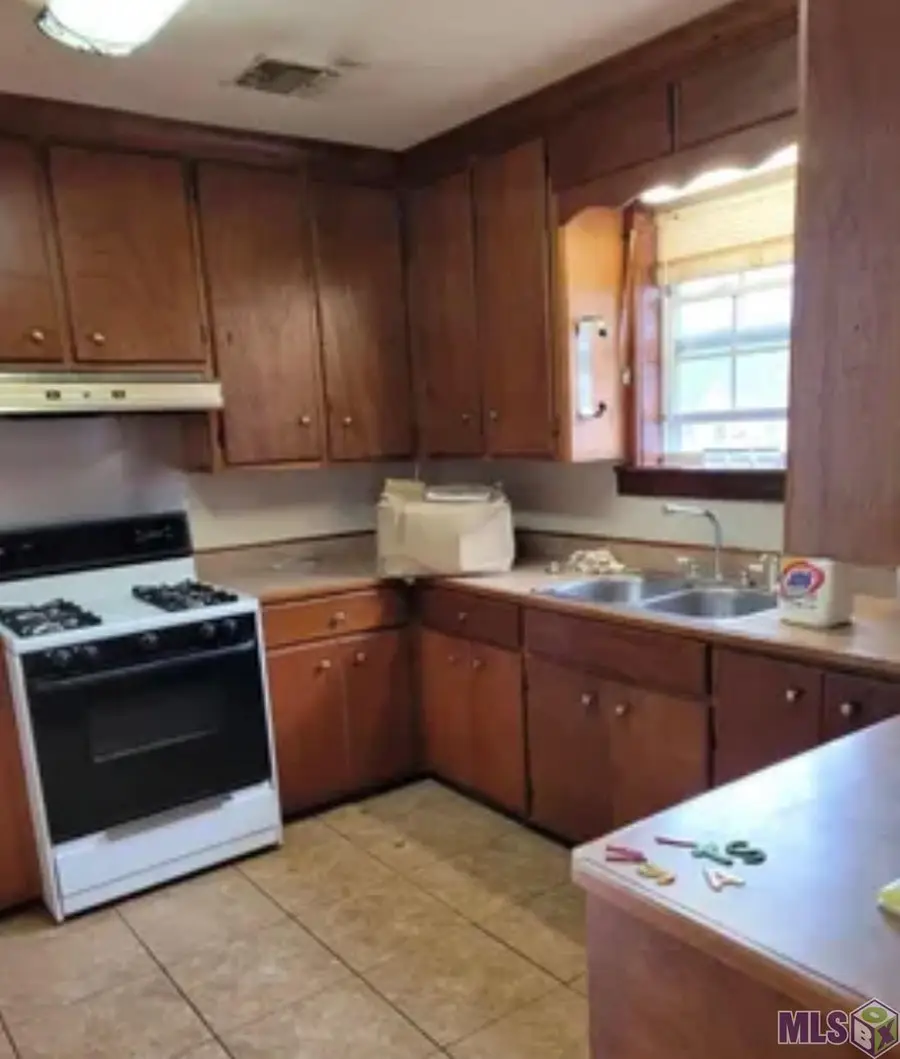 1128 Schley St, Houma, LA 70360 - #3