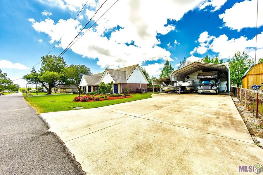 122 East 49th Street, Cut Off, LA 70345 - #2