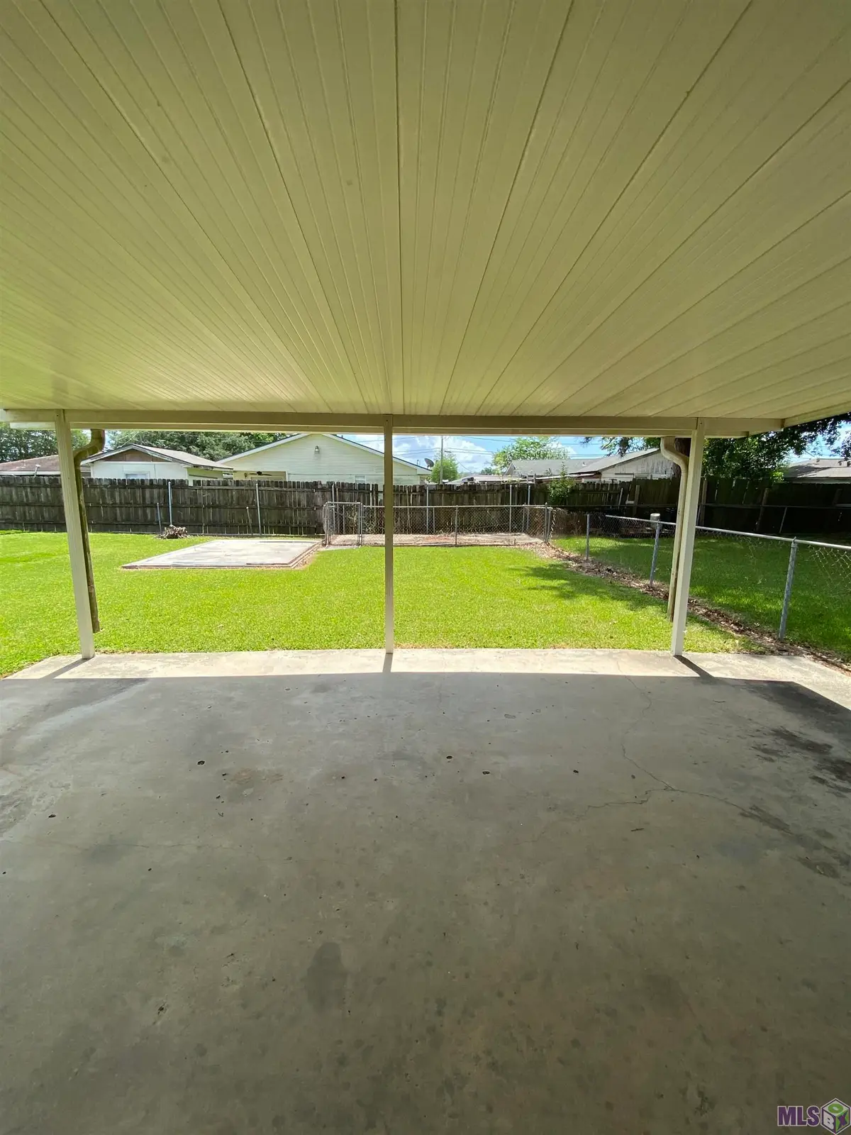 407 Dauphine Ave, Houma, LA 70363 - #1