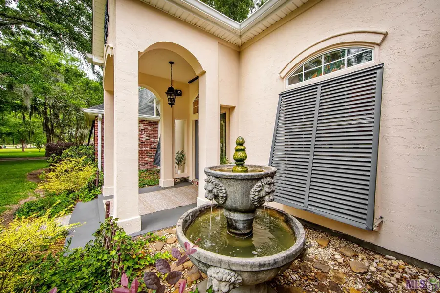 207 Ouiski Bayou Drive, Houma, LA 70360 - #3