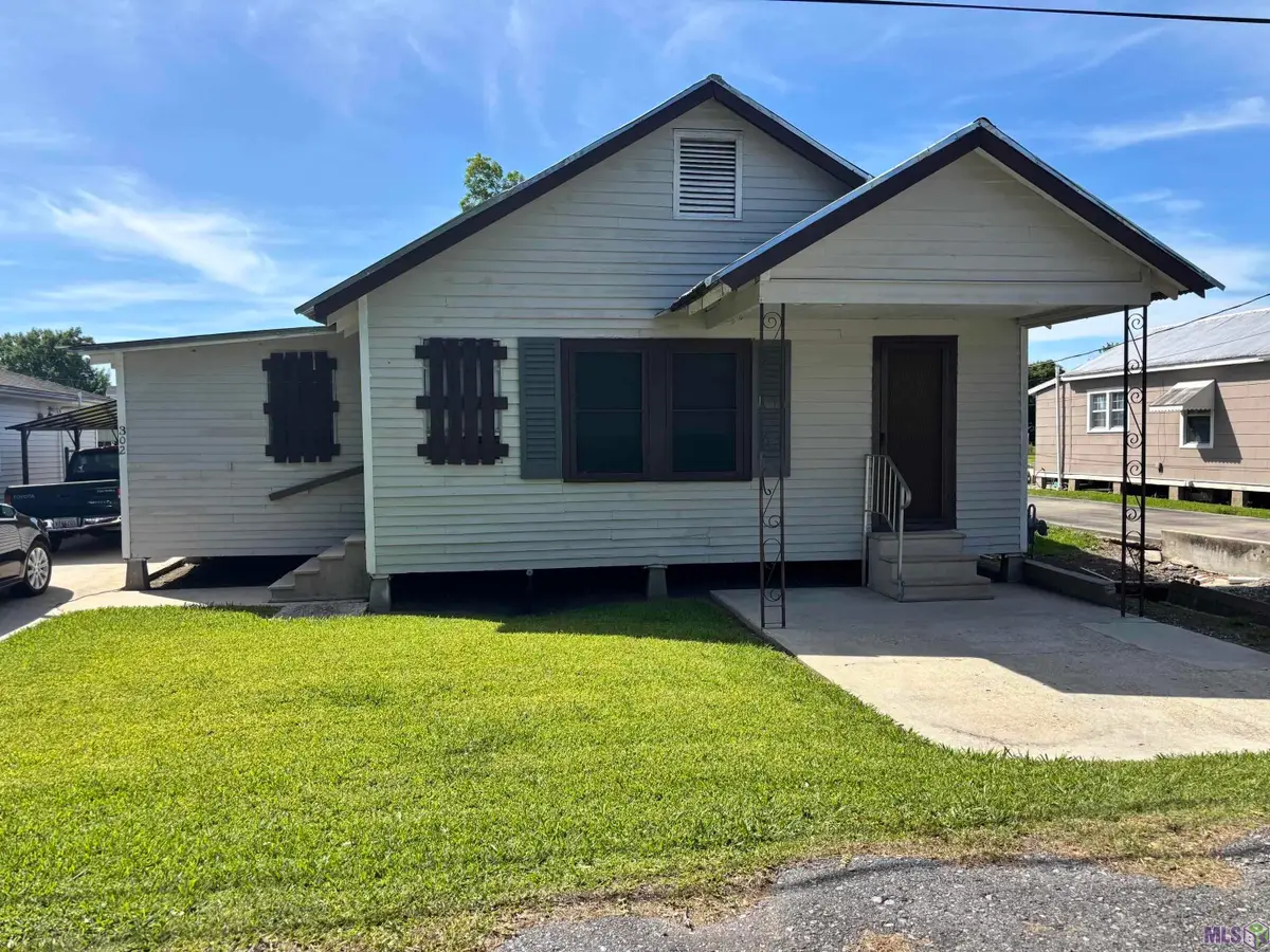302 Convent St, Labadieville, LA 70372 - #1