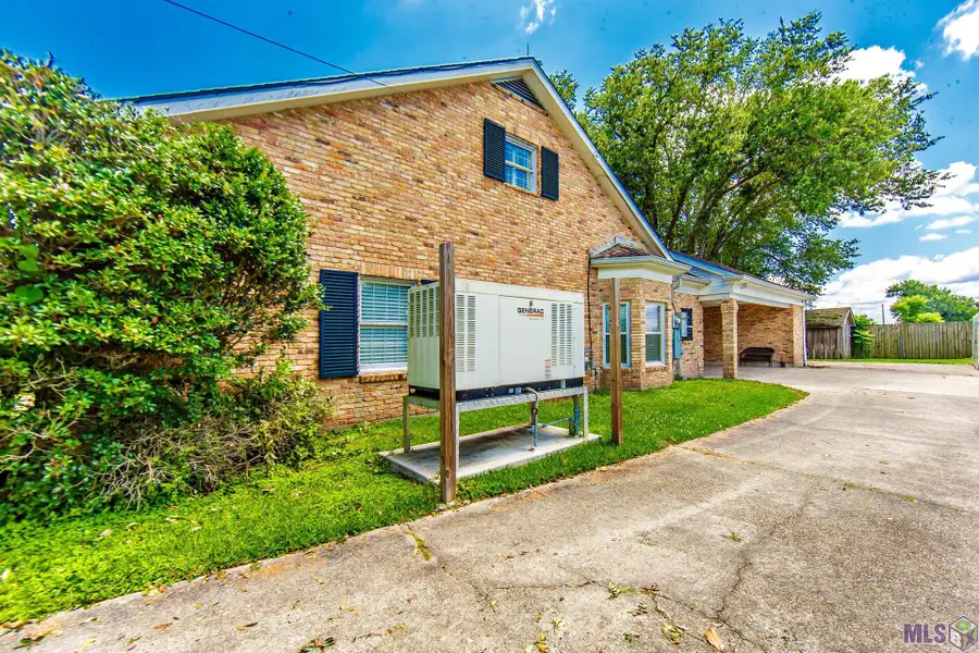 1917 St Mary St, Thibodaux, LA 70301 - #2