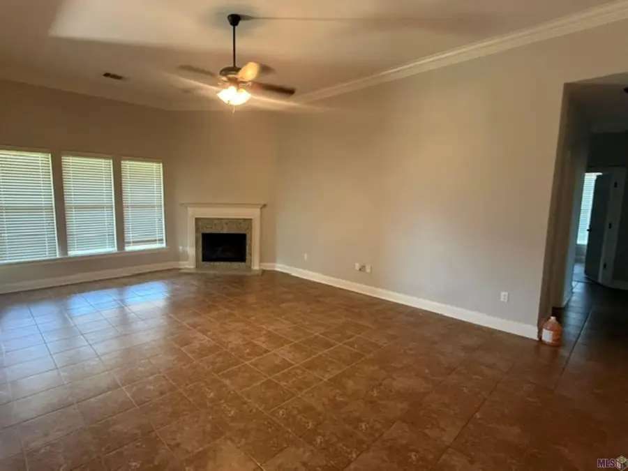 180 Carriage Way, Thibodaux, LA 70301 - #2