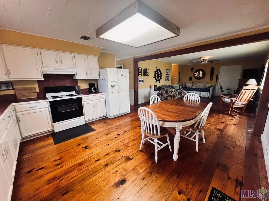 114-B West Central Avenue, Grand Isle, LA 70358 - #3