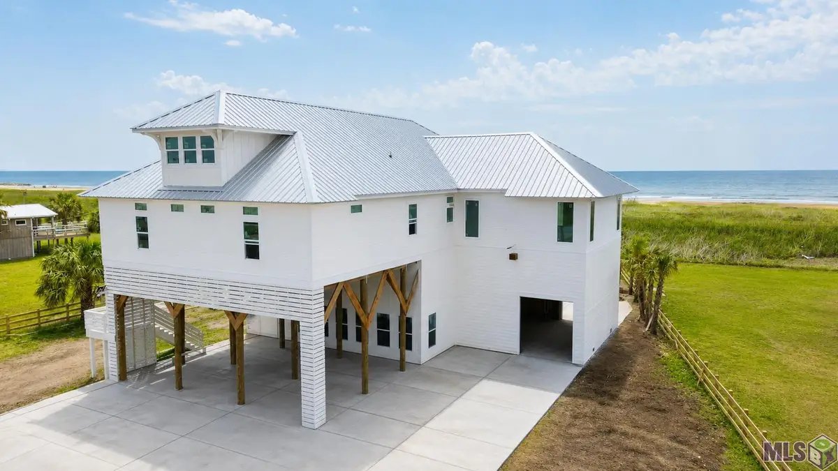 3098 Highway 1, Grand Isle, LA 70358 - #1