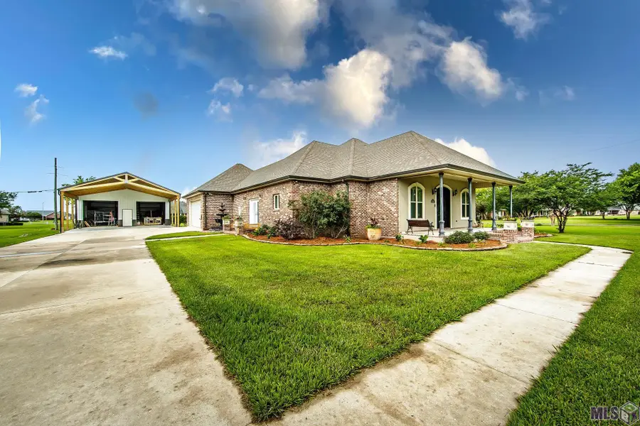 4118 Country Drive, Bourg, LA 70343 - #2