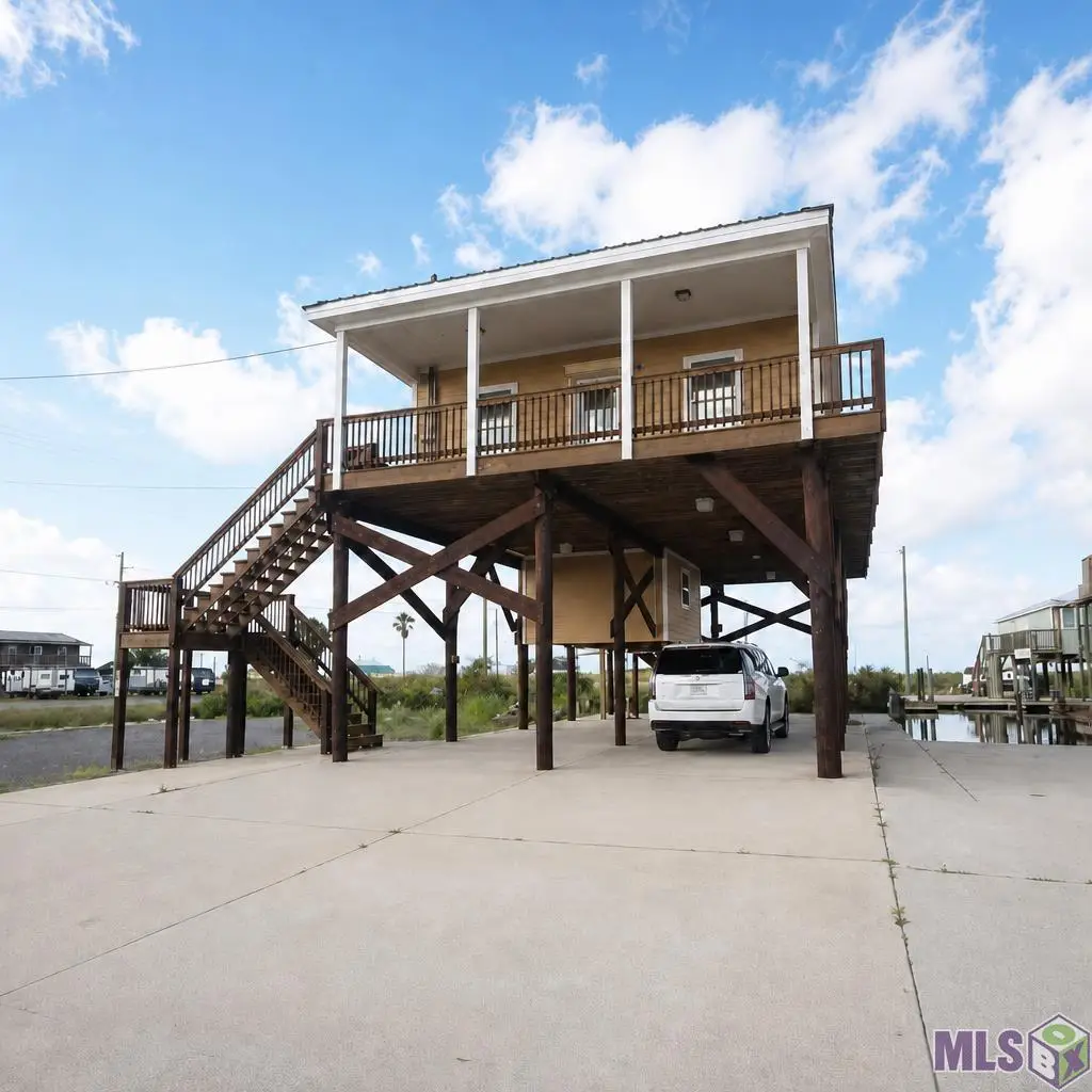 105 Foster Ln, Grand Isle, LA 70358 - #1