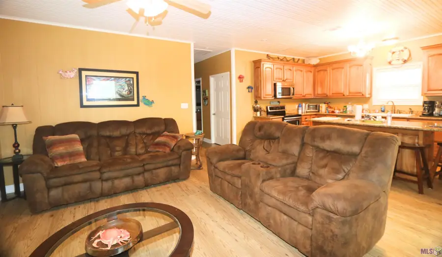 105 Foster Ln, Grand Isle, LA 70358 - #3
