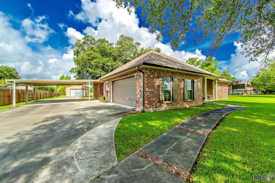 127 Horseshoe Rd, Schriever, LA 70395 - #2