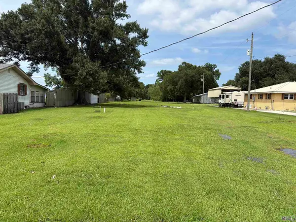 3180 Bayou Blue Rd, Gray, LA 70359