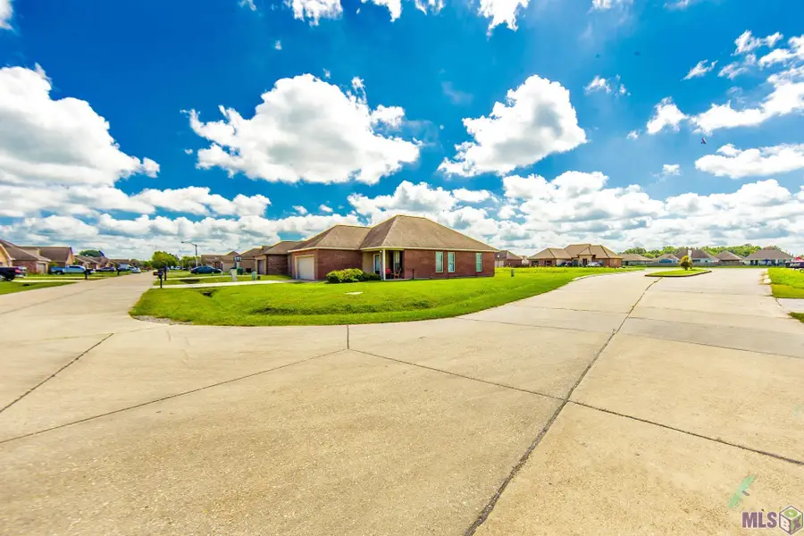 102 Petal Avenue, Thibodaux, LA 70301 - #2