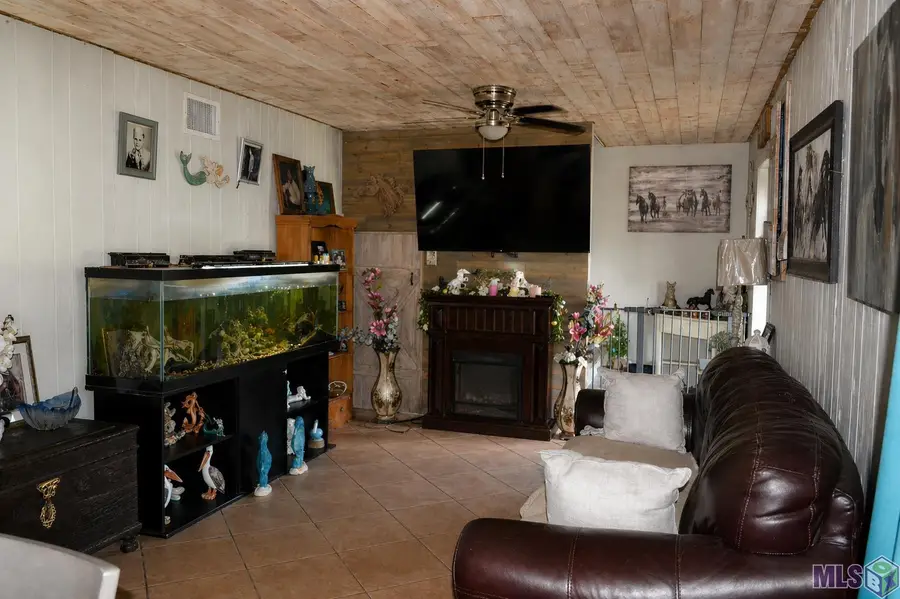 147 Redwood St, Labadieville, LA 70372 - #2