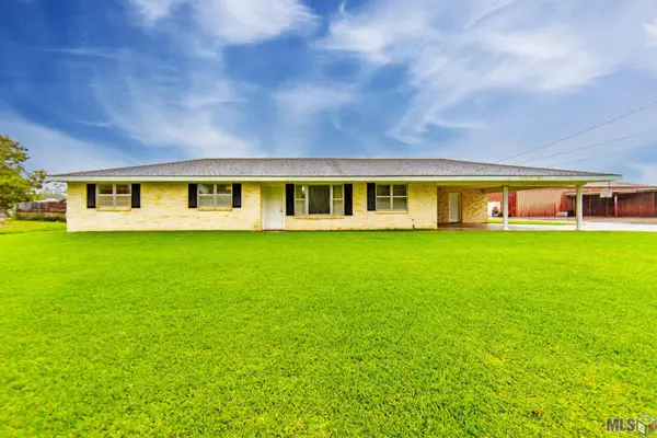 13272 Acorn St, Vacherie, LA 70090