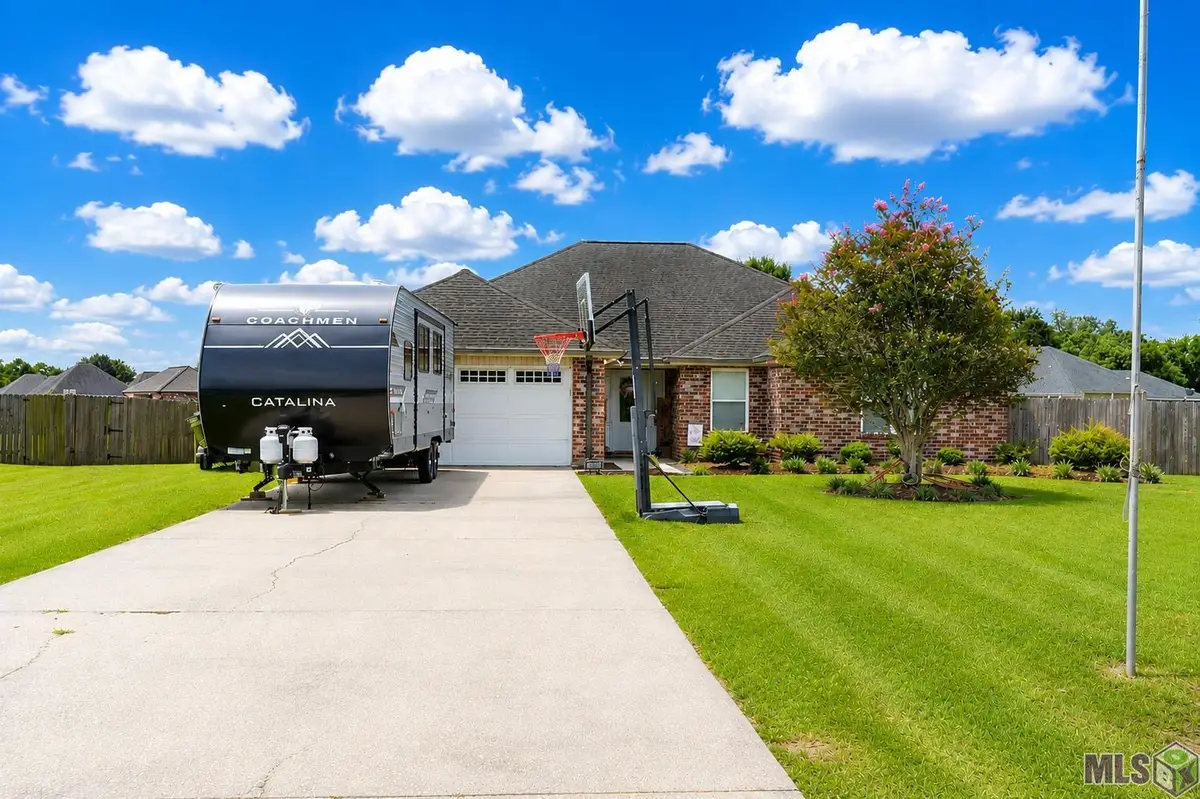 100 Comanchee Court, Thibodaux, LA 70301 - #1