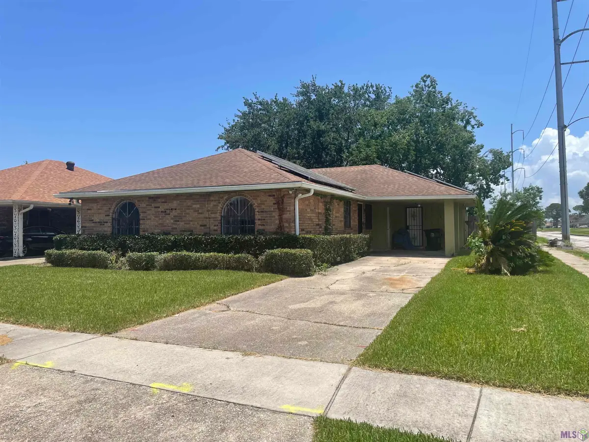 7301 Dogwood Dr, New Orleans, LA 70126 - #1