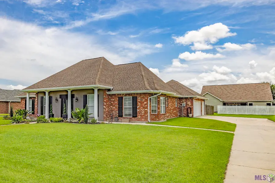 181 Lake Mechant Court, Houma, LA 70360 - #2