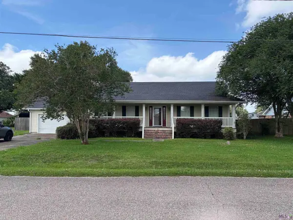 105 Dixie Dr, Des Allemands, LA 70030