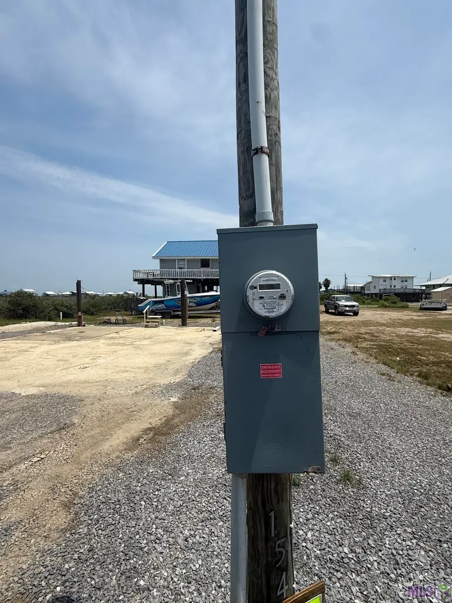154 Dewberry Ln, Grand Isle, LA 70358 - #2