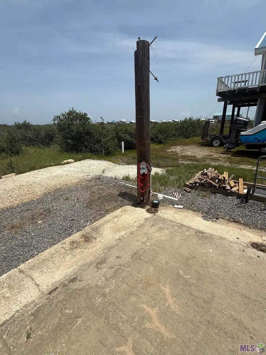 154 Dewberry Ln, Grand Isle, LA 70358 - #3
