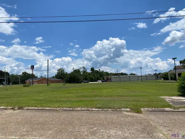 1055 Bayou Black Dr, Houma, LA 70360