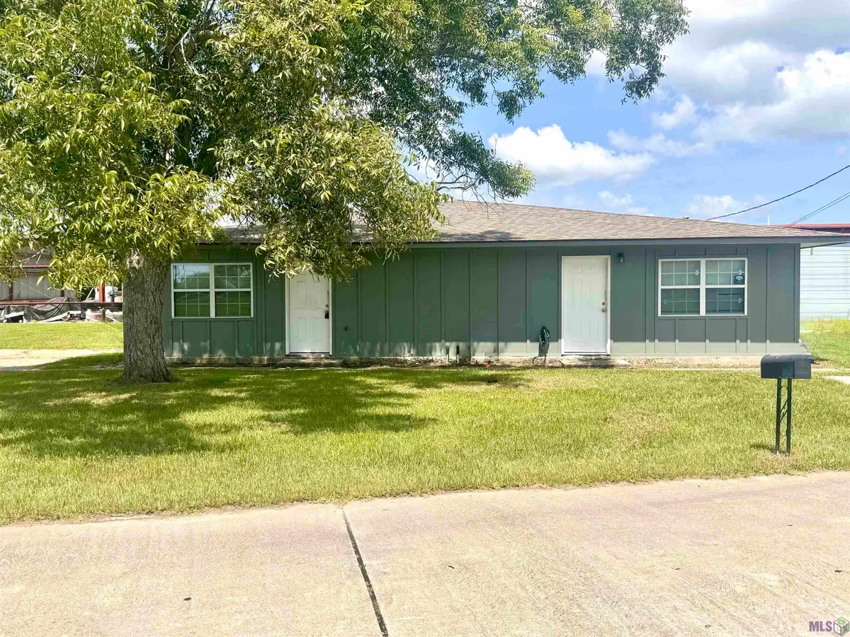 112 & 114 Enterprise Ave, Patterson, LA 70392 - #1