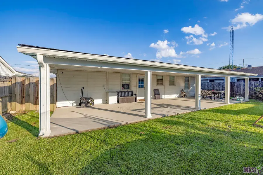 416 Dauphine Ave, Houma, LA 70363 - #3