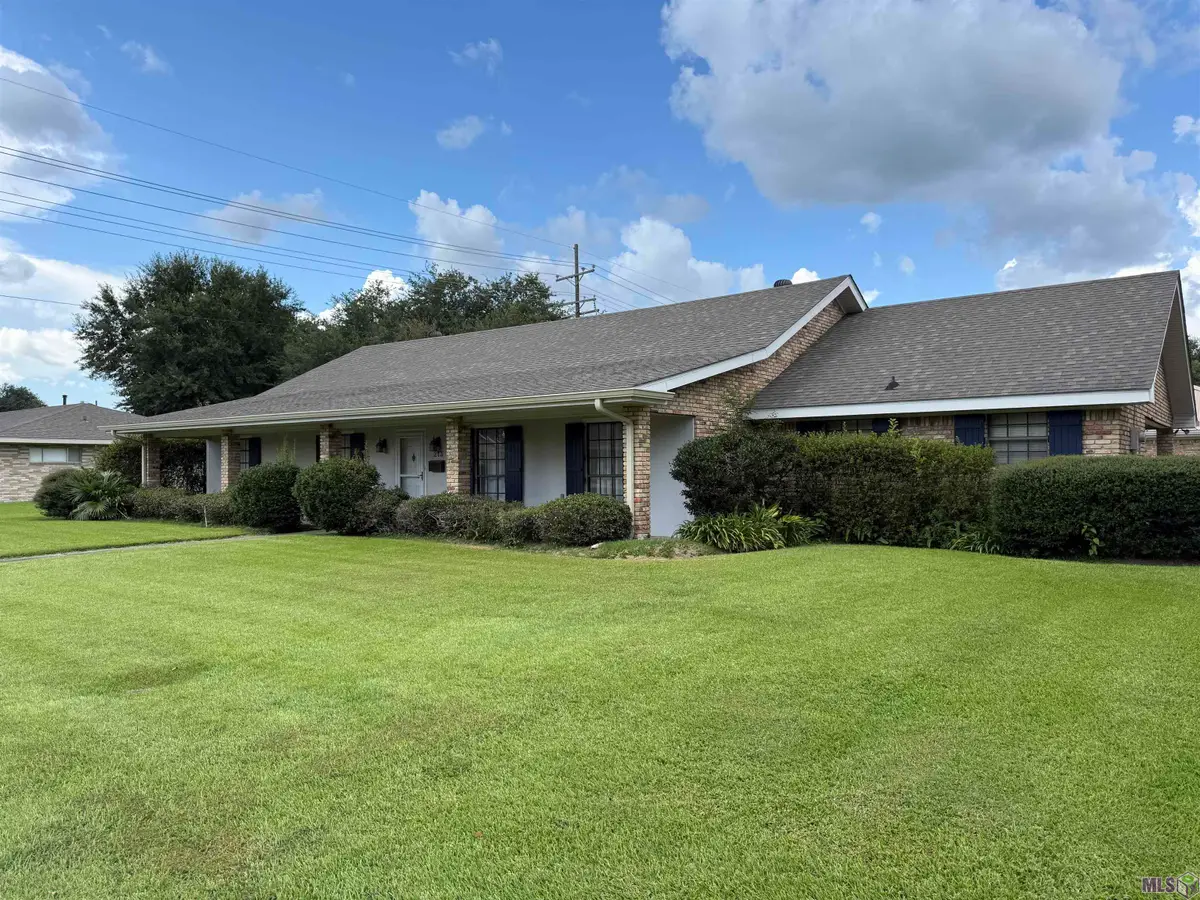 213 Belle Meade Boulevard, Thibodaux, LA 70301 - #1