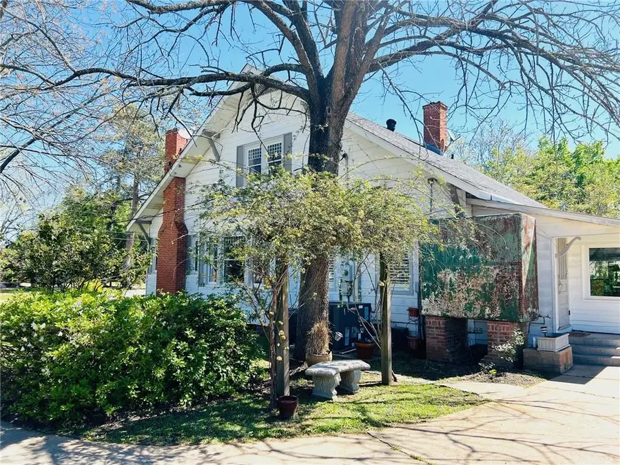 221 W Waddil Street, Marksville, LA 71351 - #3