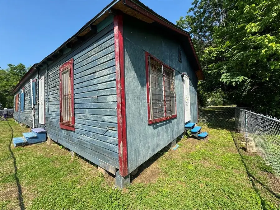 1513 Huffman Street, Alexandria, LA 71301 - #2