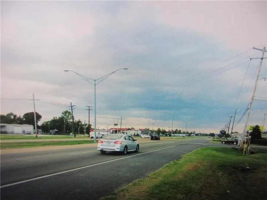 1928 Bolton Avenue, Alexandria, LA 71303 - #3